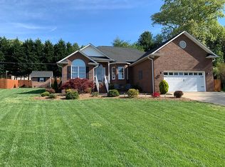 815 5th St NE, Conover, NC 28613