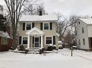 867 Englewood Rd, Cleveland Heights, OH 44121