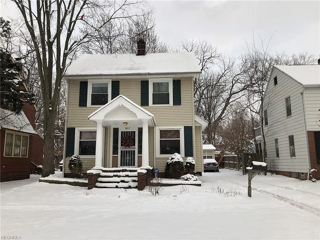 867 Englewood Rd photo 1