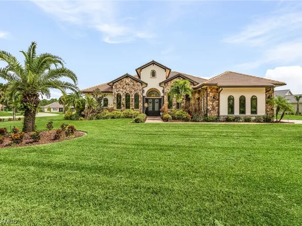 17210 Serengeti Cir, Alva, FL 33920