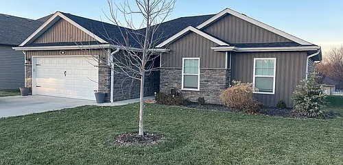 305 Green Meadows Cir Photo 1