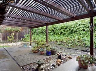 10 Arabian Ct, Walnut Creek, CA 94596