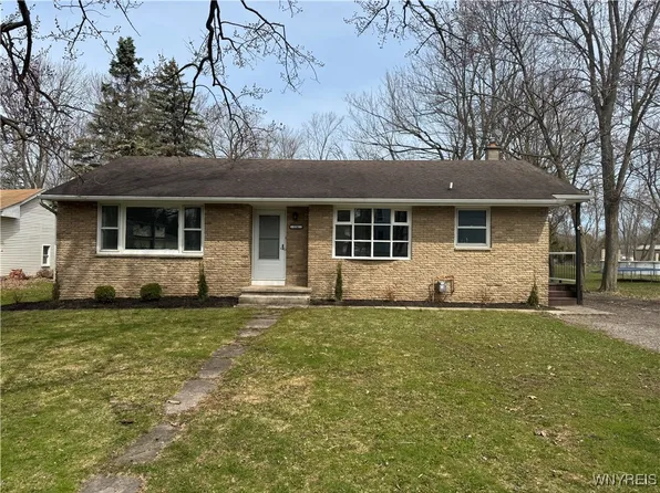 276 Elmwood Ave, Lockport, NY 14094