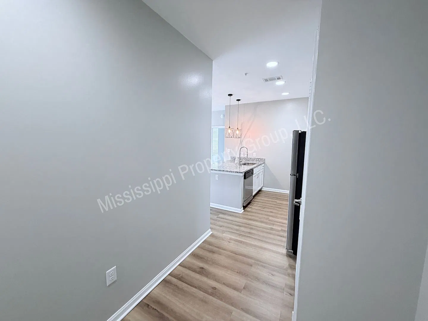 3BR/3BA For Rent — Photo 3
