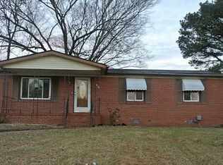 1116 Lake Kennedy Dr, Suffolk, VA 23434