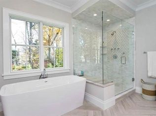 3 Davis Ln, Westport, CT 06880