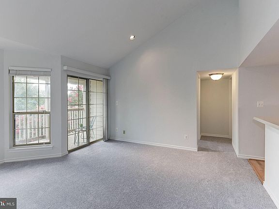 4th image of 12164 Penderview Ln APT 1635