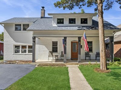 242 N Wilmette Ave, Westmont, IL, 60559