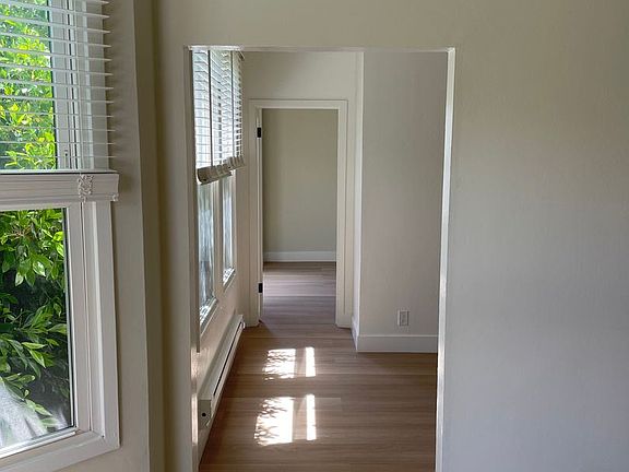 4th image of 2228 Union St #202