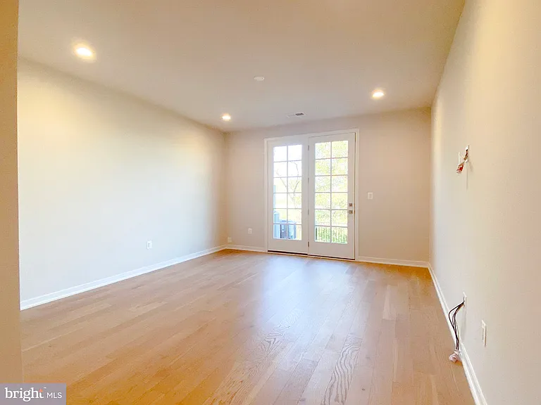 22274 Rivanna Shore Ter — Photo 20