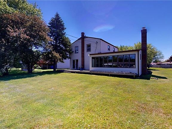 2nd image of 326 Woodward Dr