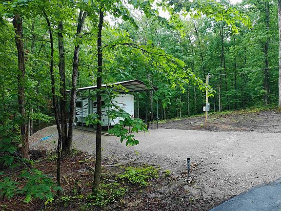 4th image of 279 Needham Rd