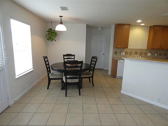 5th image of 16506 Aberdeen Green Dr