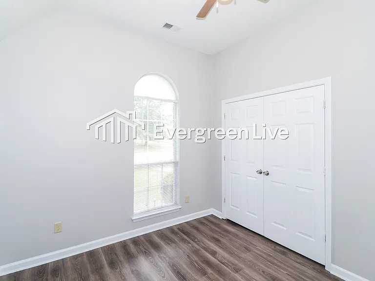 25 Spring Valley Dr — Photo 14