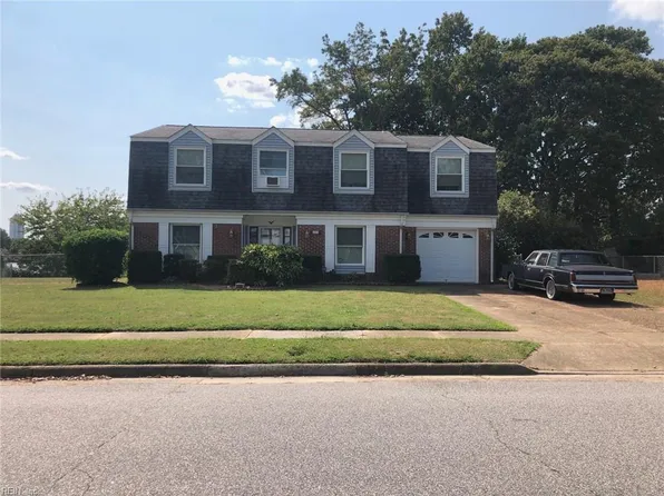 4453 Hudgins Dr, Virginia Beach, VA 23455