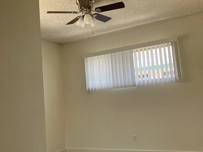 4232 Fair Ave #13 — Photo 9