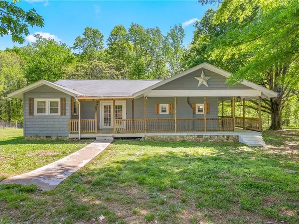 4511 Ellisboro Rd, Stokesdale, NC 27357