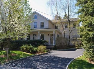 33 Hillside Ave, Allendale, NJ 07401