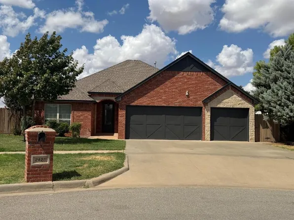 2425 Pumpkin Ln, Weatherford, OK 73096