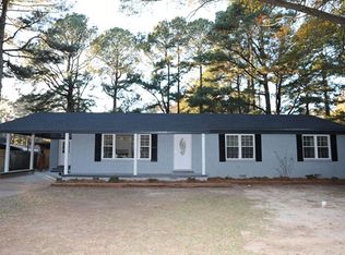 233 West St, Batesville, MS 38606