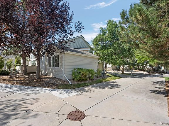 3rd image of 4124 E Hinsdale Circle