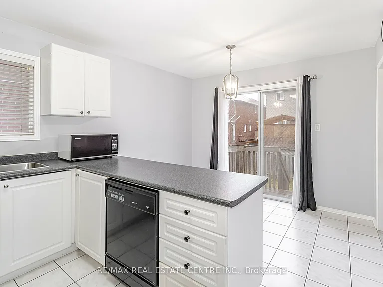 3727 Althorpe Cir — Photo 13