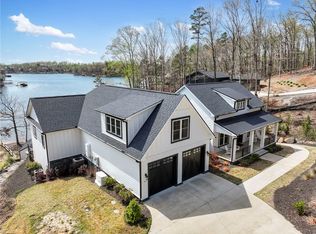 427 Sue Craig Rd, Six Mile, SC 29682