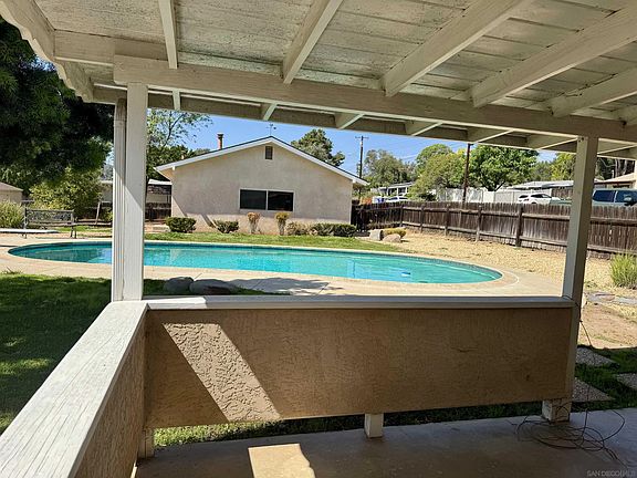 5th image of 8120 Melrose Ln