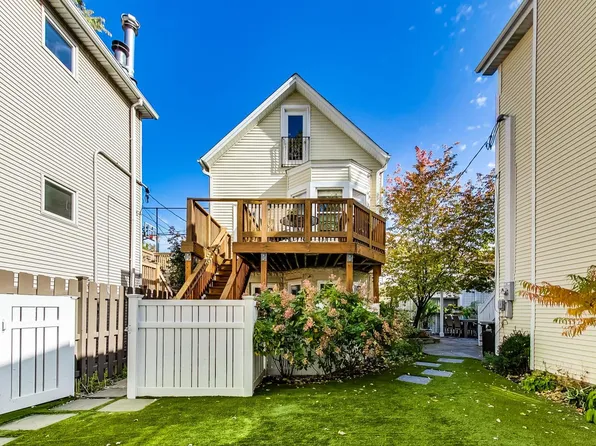 3257 N Oakley Ave, Chicago, IL 60618