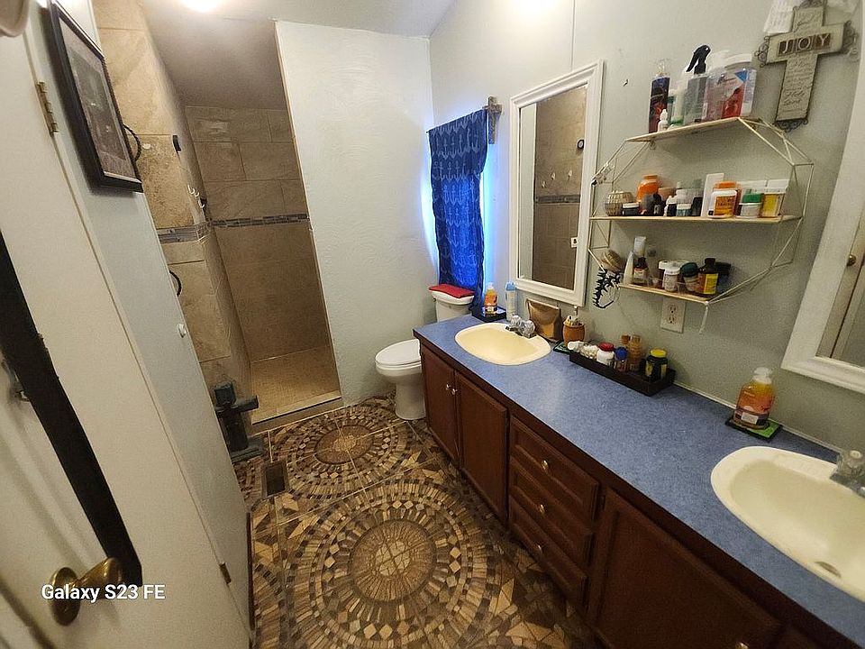 1st image of 410 Nelson Ave