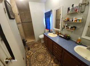 410 Nelson Ave, Victoria, TX 77901