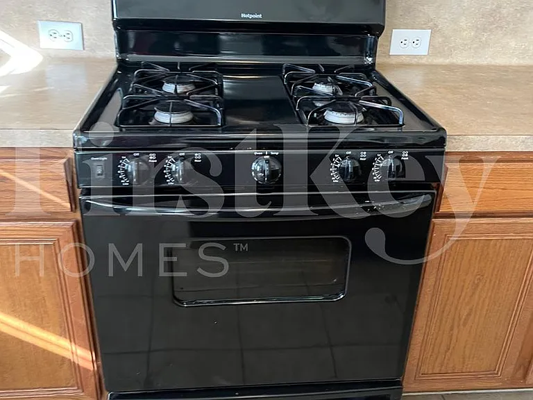 8911 Durham Manor Ln — Photo 3