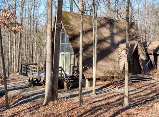 1029 Johnnycake Ln, Harpers Ferry, WV 25425