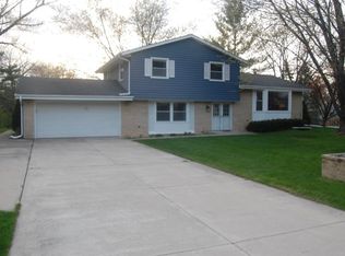 4575 Coral Dr, Brookfield, WI 53045