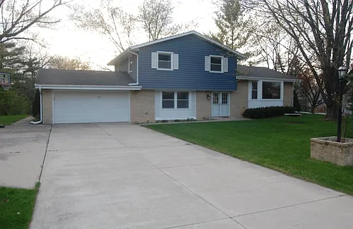 4575 Coral Dr Photo 1