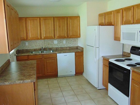 5th image of 4635 Eddy Dr