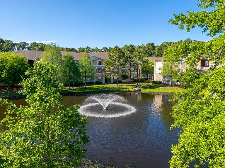 Ryan Oaks Apartments — Photo 9