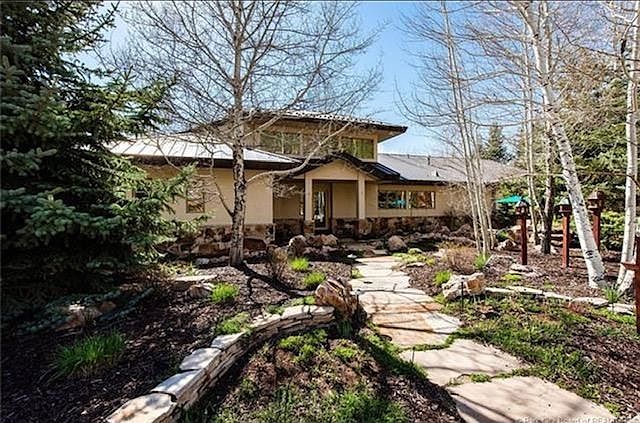 1st image of 2393 Lake View Ct