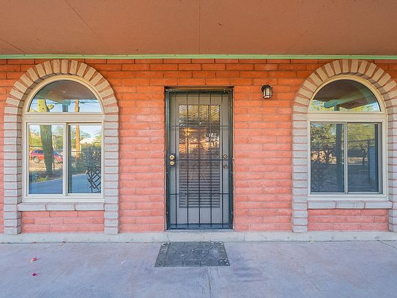 4th image of 1137 N 14th Ave
