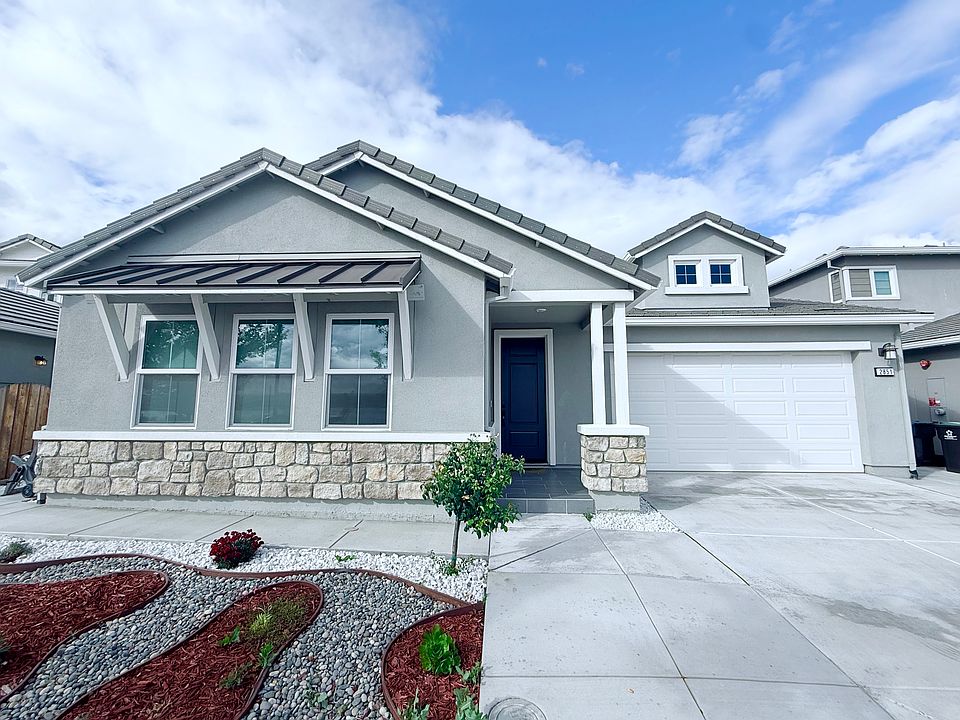 Elevation - 2 car garage