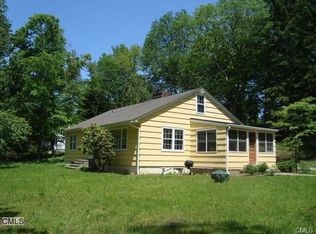 4 Evas Dr, Brookfield, CT 06804
