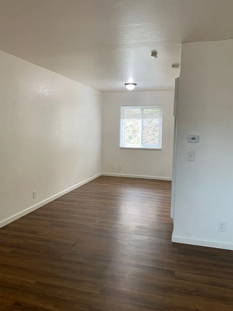 2835 David Ave — Photo 3