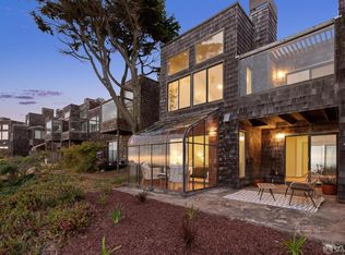 274 Beachview Ave APT 16, Pacifica, CA 94044