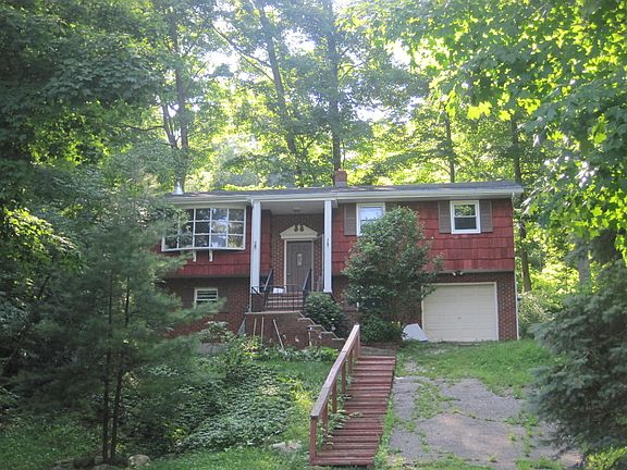 2nd image of 544 Terrace Dr