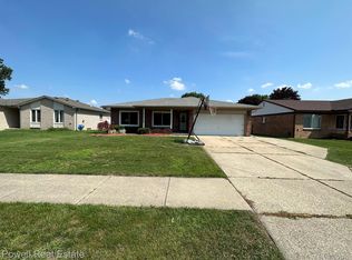 5573 Bryan Dr, Sterling Heights, MI 48310
