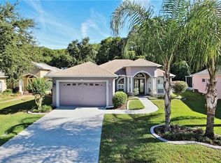 12210 Hunters Lake Dr, New Port Richey, FL 34654
