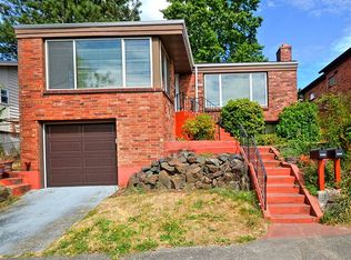 3416 NE Blakeley St, Seattle, WA 98105