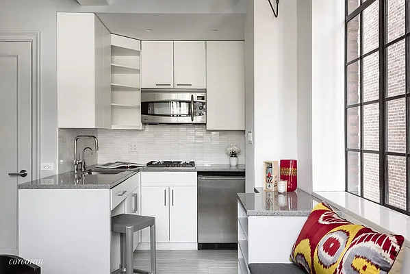 Sold by Corcoran | media 6