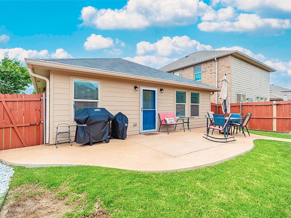 1st image of 9032 Quarry Ridge Trl