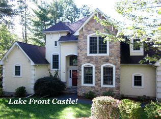 231 Eastshore Dr, East Stroudsburg, PA
